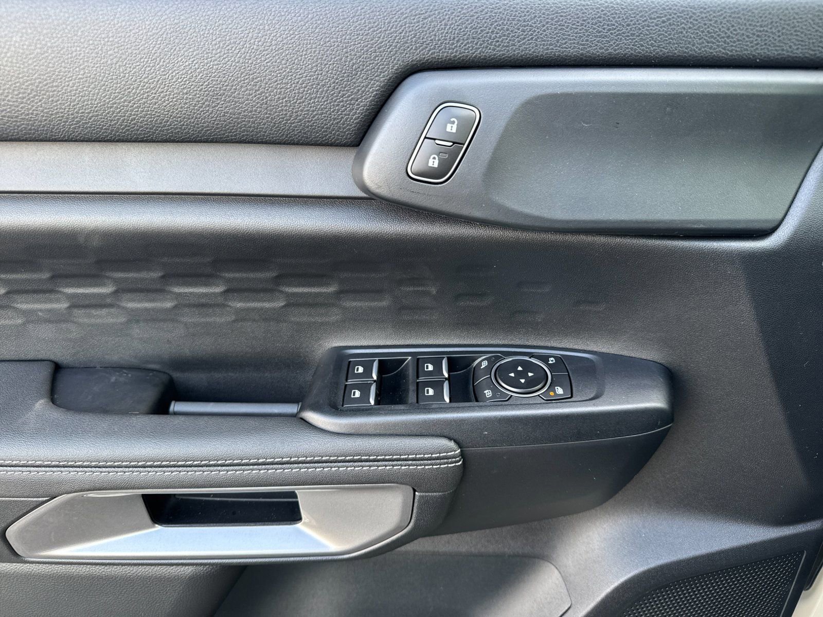 New 2025 Ford Ranger XLT w/ FX4 Off-Road Package image 10