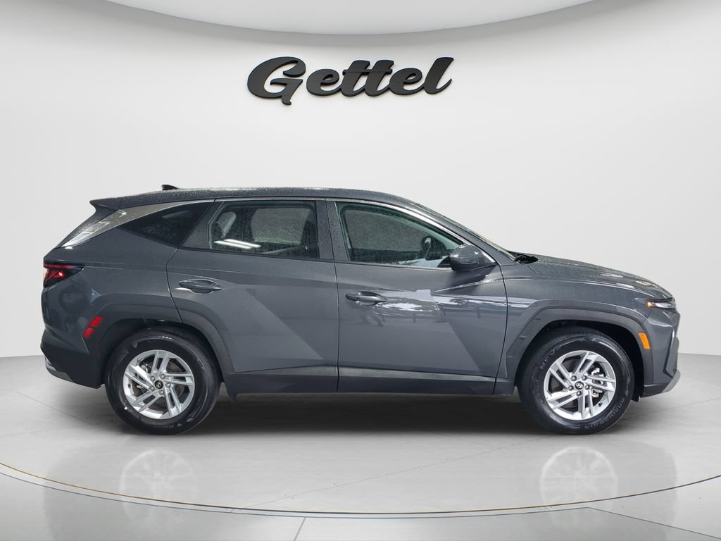 Used 2026 Hyundai Tucson SE FWD image 4