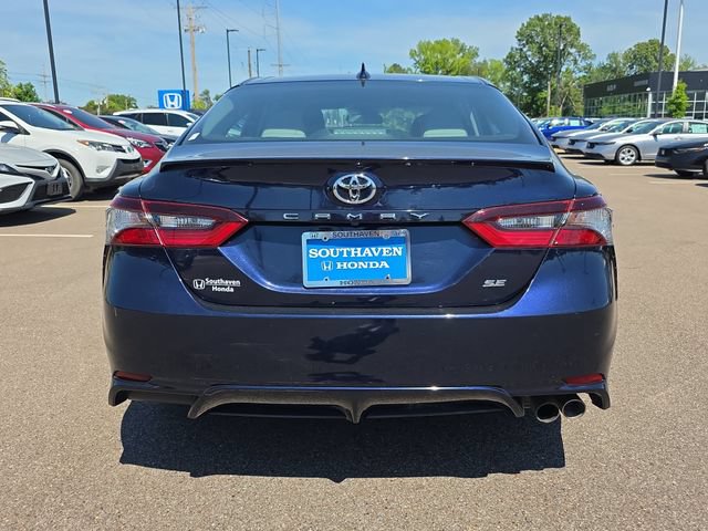 Used 2021 Toyota Camry SE FWD image 4