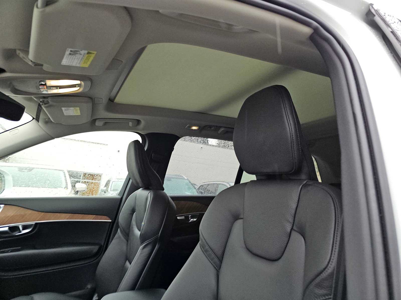New 2025 Volvo XC90 B6 Plus w/ Protection Package Premier AWD/4WD image 26