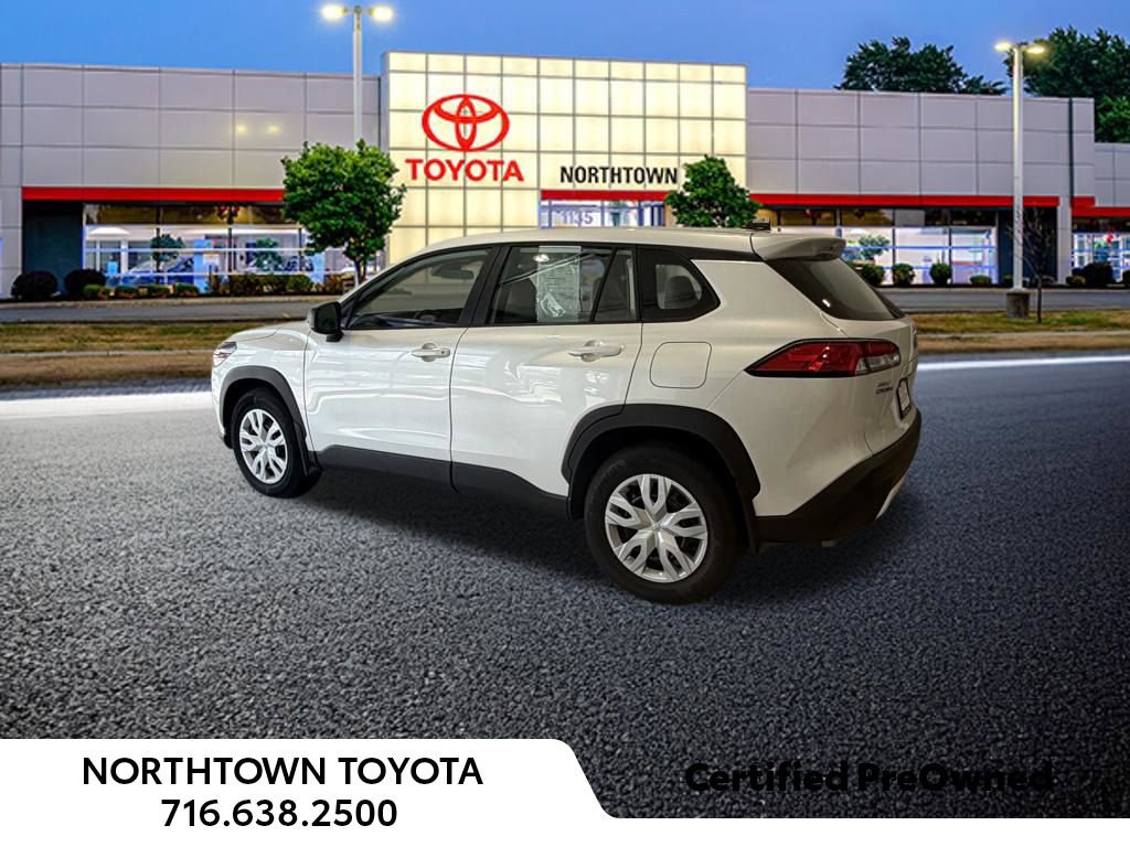 Used 2023 Toyota Corolla Cross L image 3