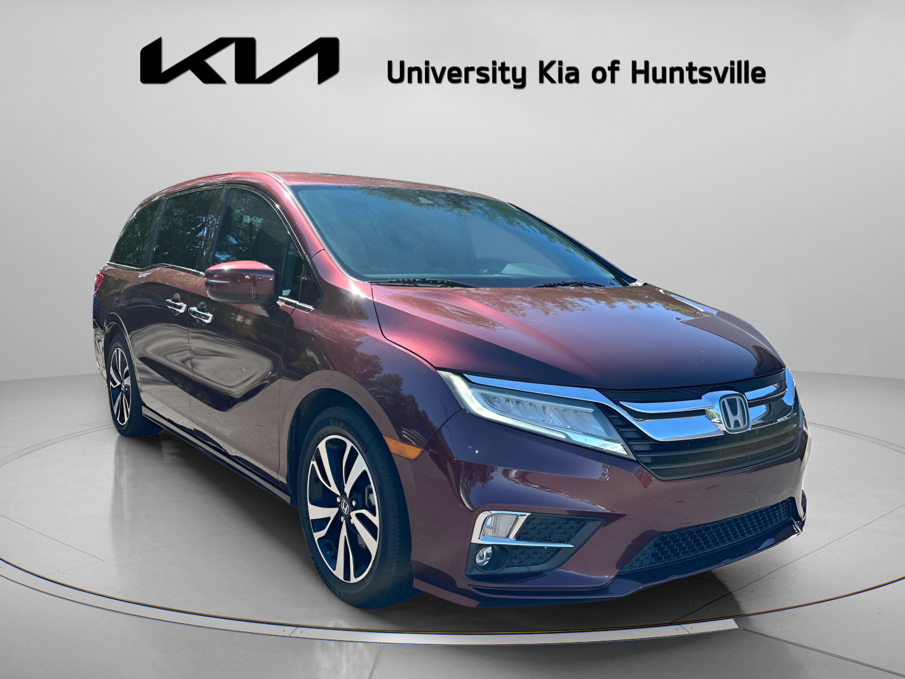 Used 2018 Honda Odyssey Elite image 1