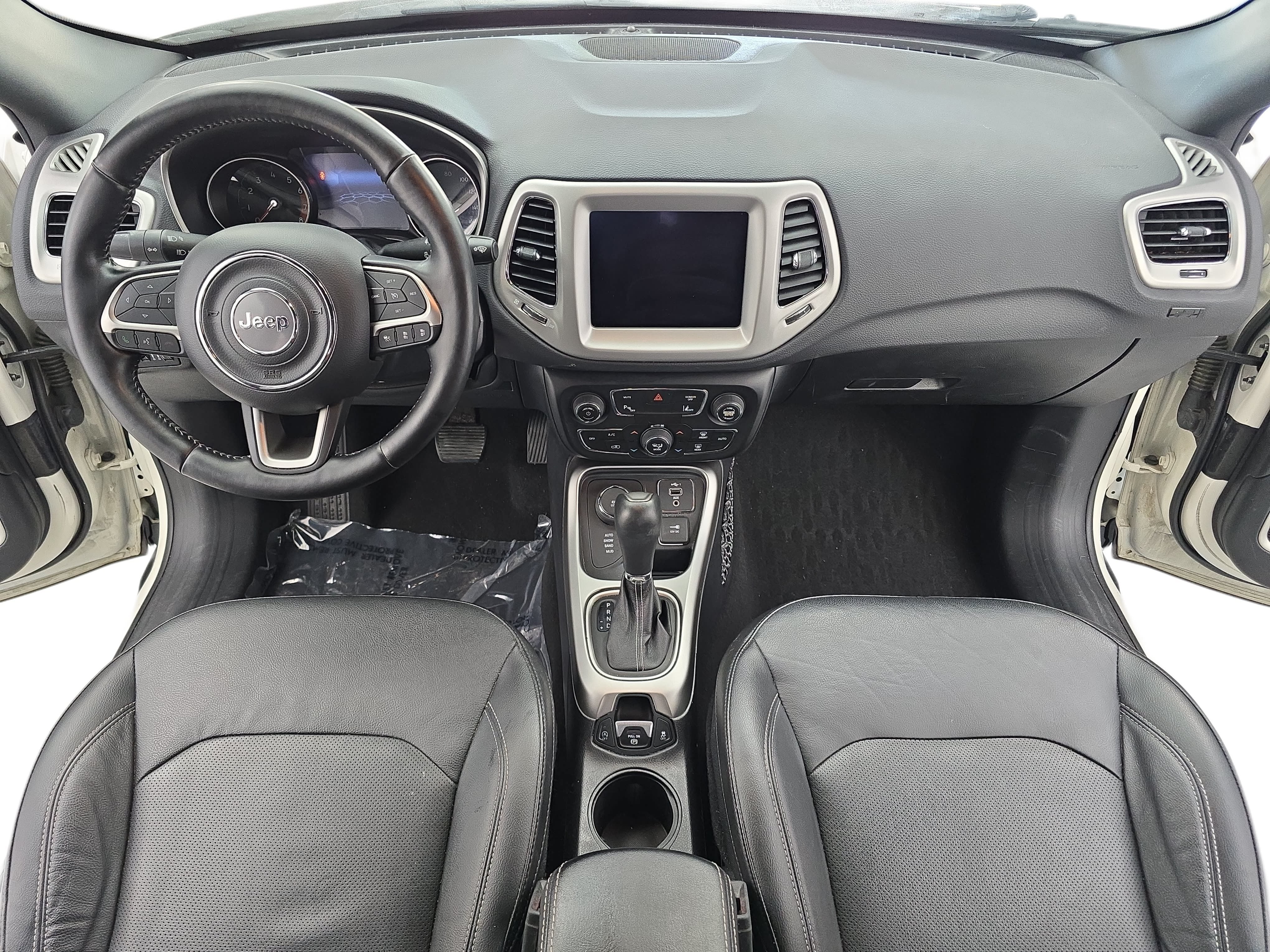 Used 2021 Jeep Compass Latitude w/ Sun and Sound Group AWD/4WD image 9