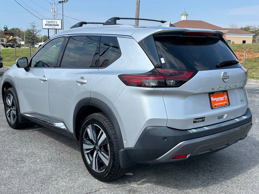 Used 2022 Nissan Rogue SL w/ SL Premium Package image 6