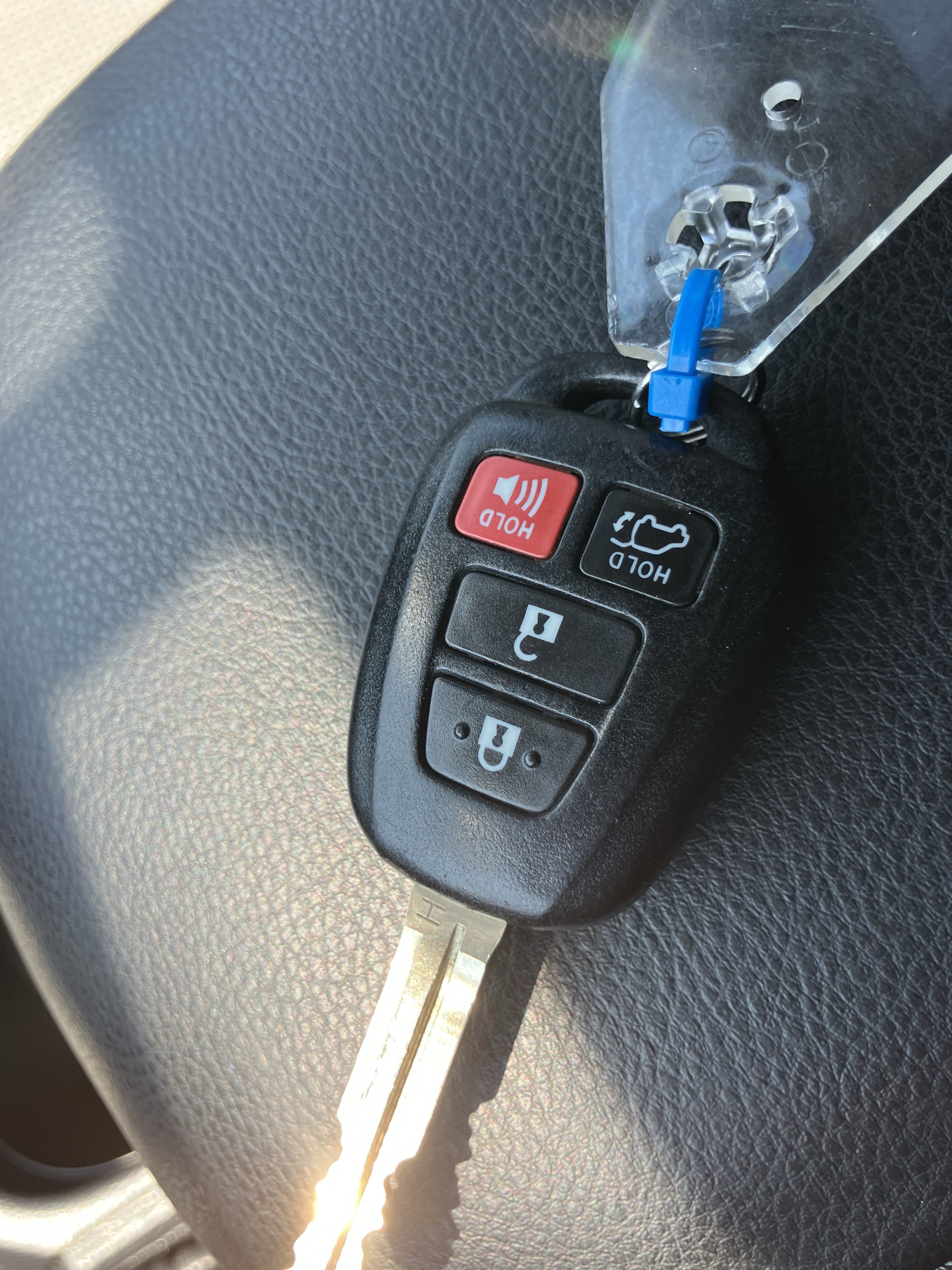 Used 2016 Toyota RAV4 XLE FWD image 38