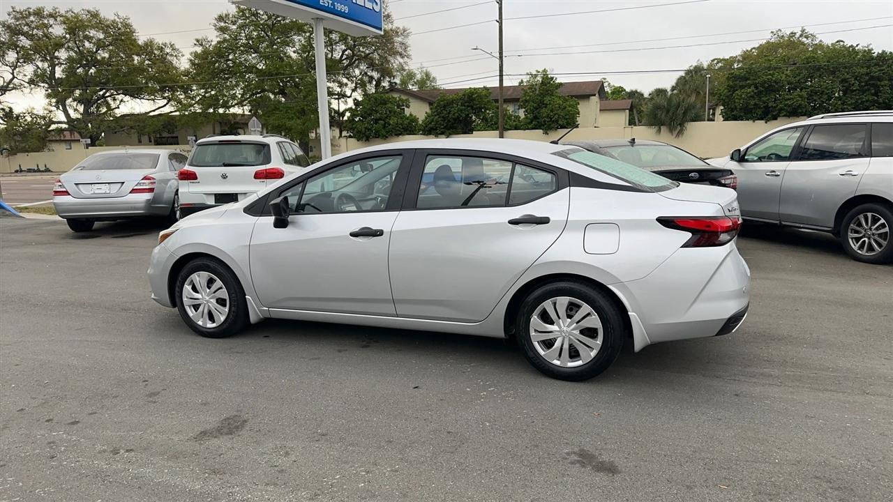 Used 2021 Nissan Versa S image 14
