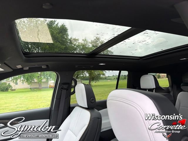 Used 2026 Chevrolet Traverse High Country w/ LPO, Floor Liner Package AWD/4WD image 15