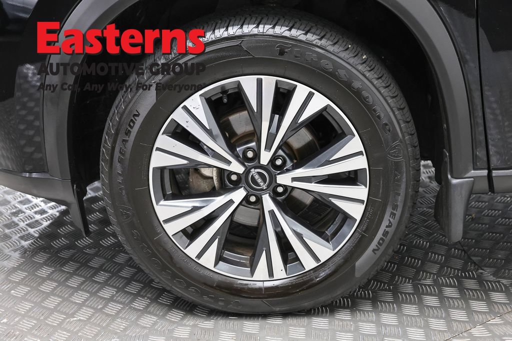 Used 2023 Nissan Rogue SV AWD/4WD image 30
