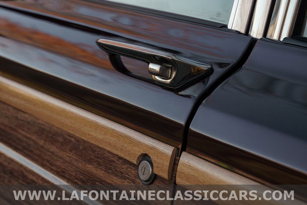 Used 1991 Jeep Grand Wagoneer image 34