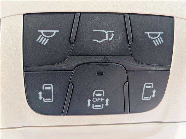 Used 2017 Chrysler Pacifica Limited w/ Advanced Safetytec Group image 18