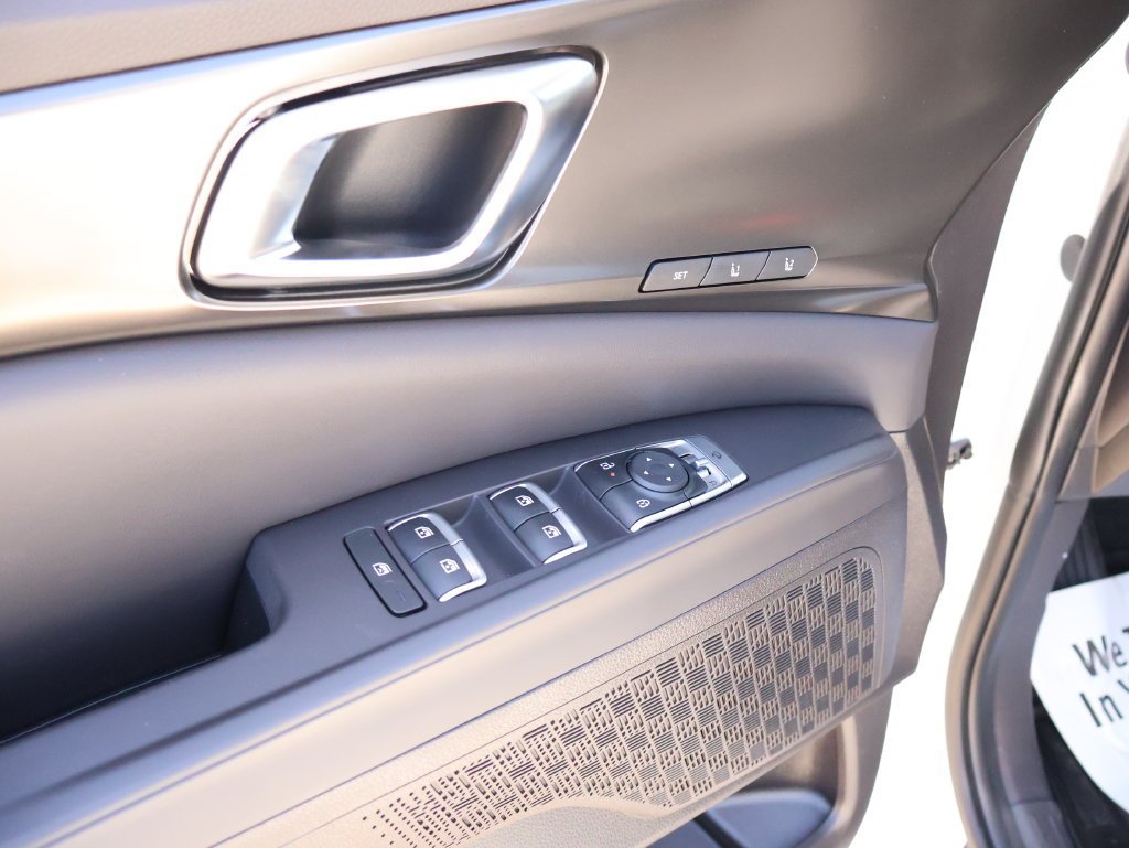 New 2027 Kia Carnival SX w/ Dark Edition Package FWD image 22