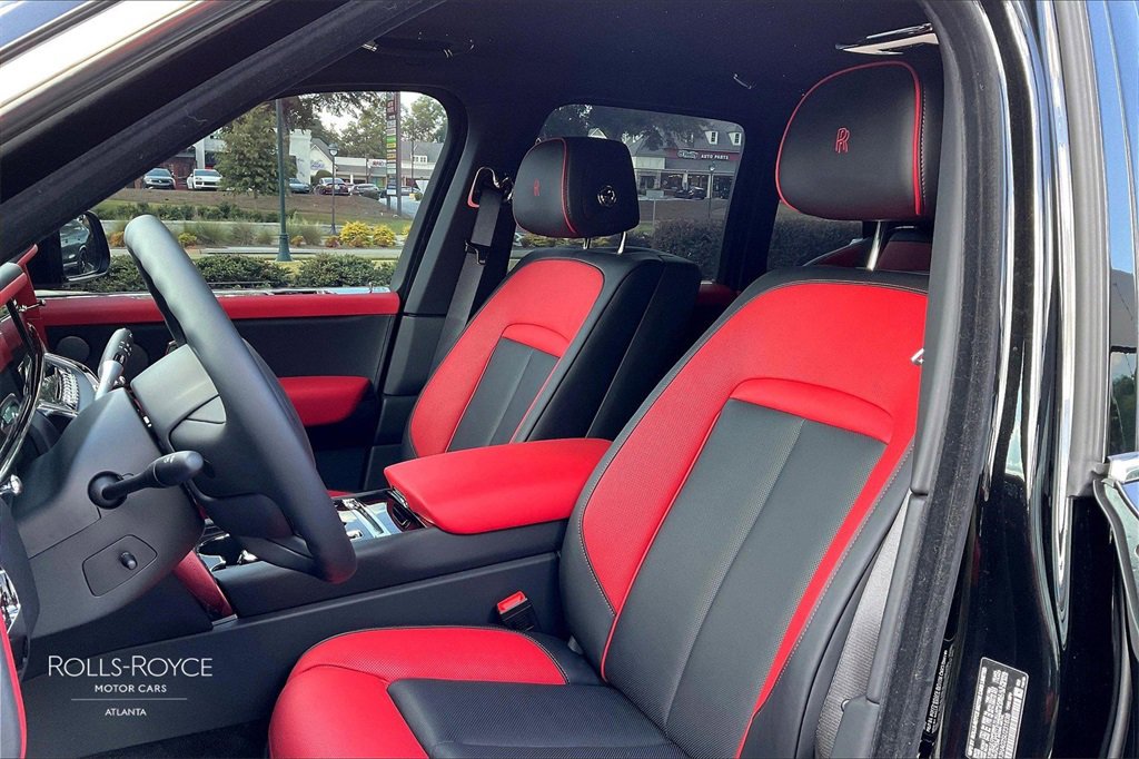 Certified 2025 Rolls-Royce Cullinan image 24