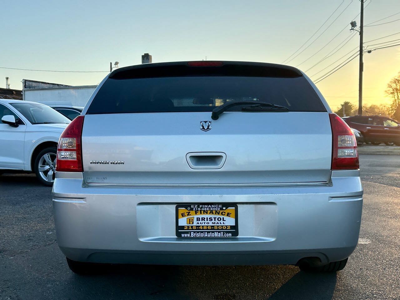 Used 2006 Dodge Magnum SE RWD image 5