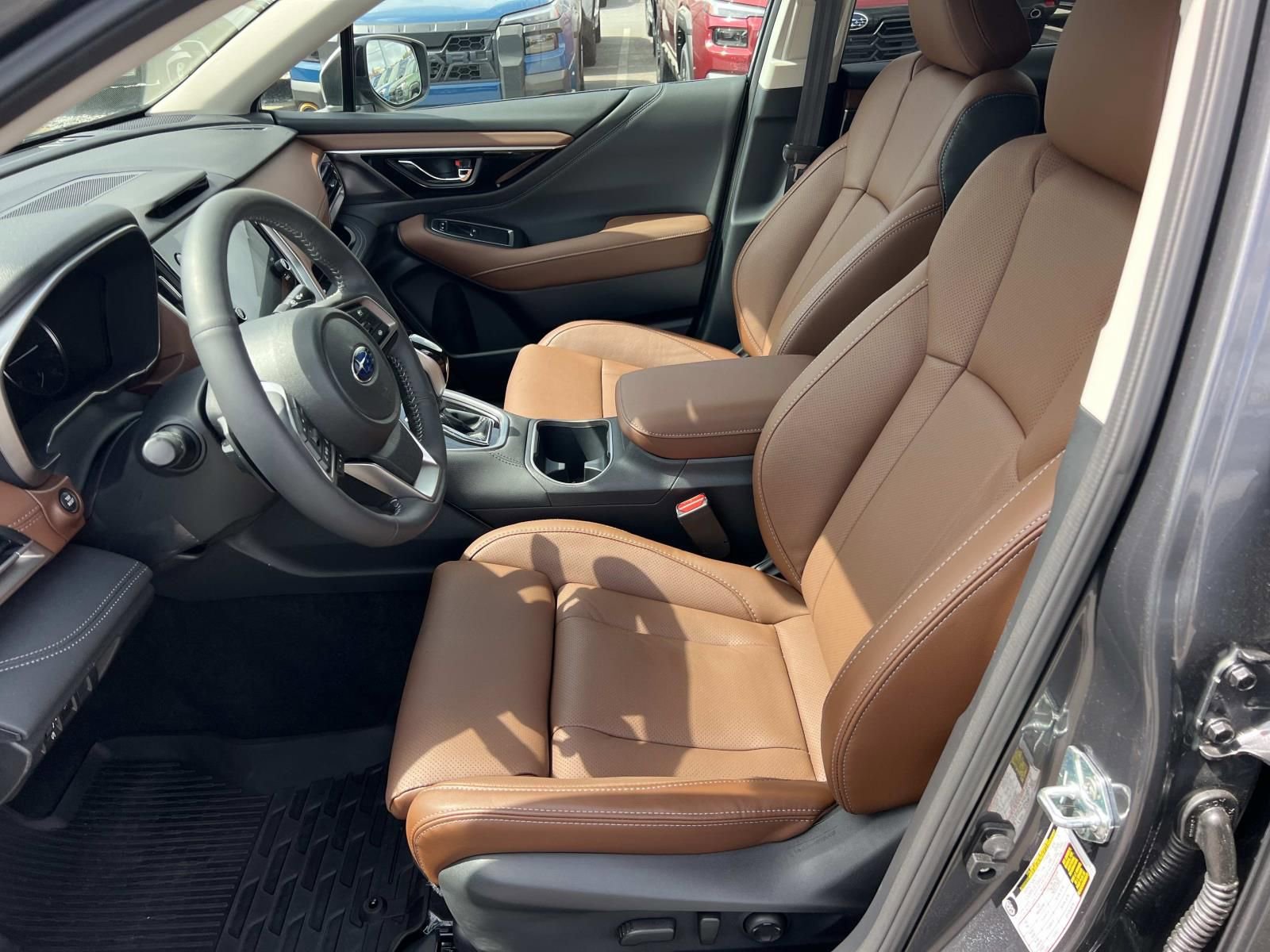 Certified 2025 Subaru Outback Touring w/ Tech Package 3 image 9