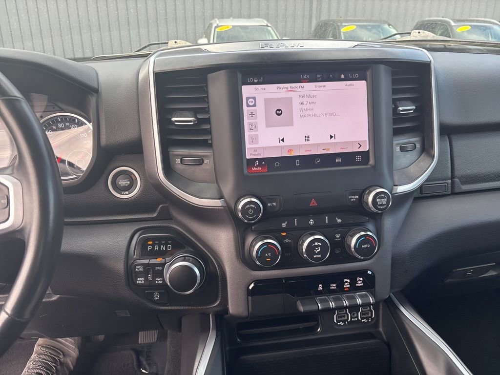Used 2022 RAM 1500 Big Horn AWD/4WD image 13