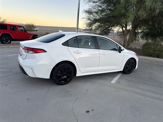 Used 2023 Toyota Corolla LE image 4