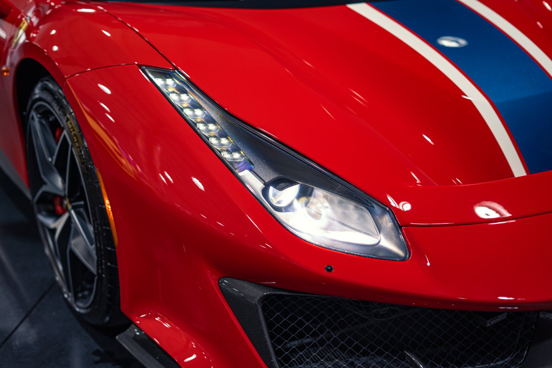 Used 2020 Ferrari 488 Pista Spider RWD image 18