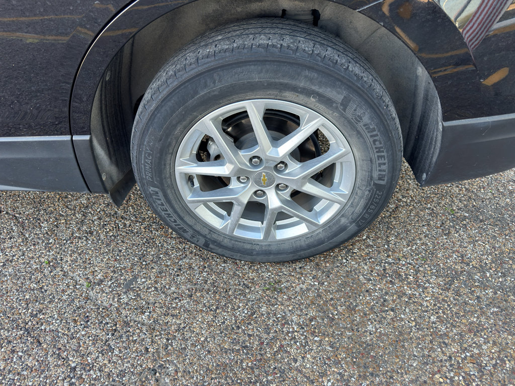 Used 2022 Chevrolet Equinox LS w/ LS Convenience Package image 6