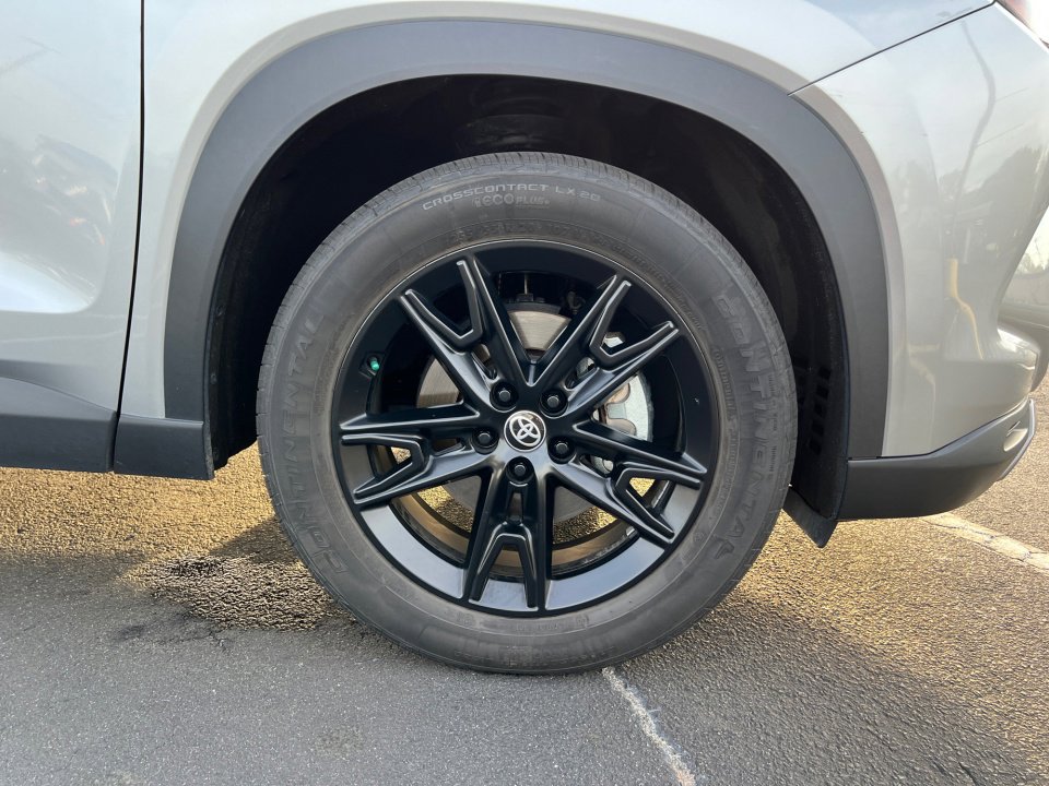 Used 2024 Toyota Grand Highlander Limited image 25