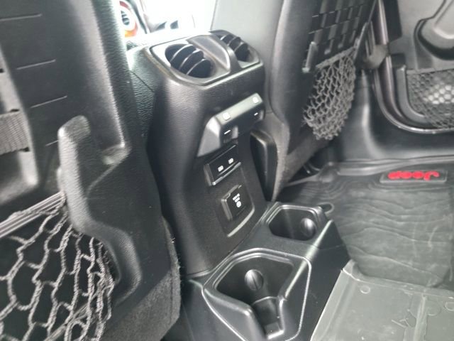 Used 2021 Jeep Wrangler Unlimited Rubicon w/ Cold Weather Group image 36