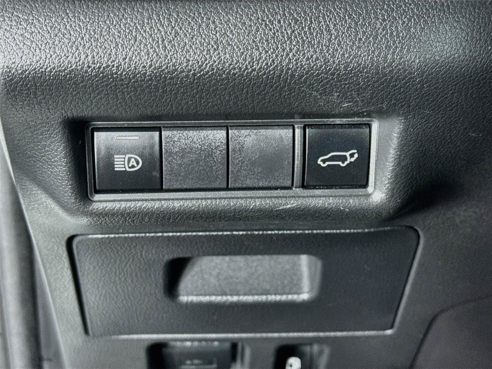 Used 2024 Toyota Grand Highlander AWD Hybrid image 11