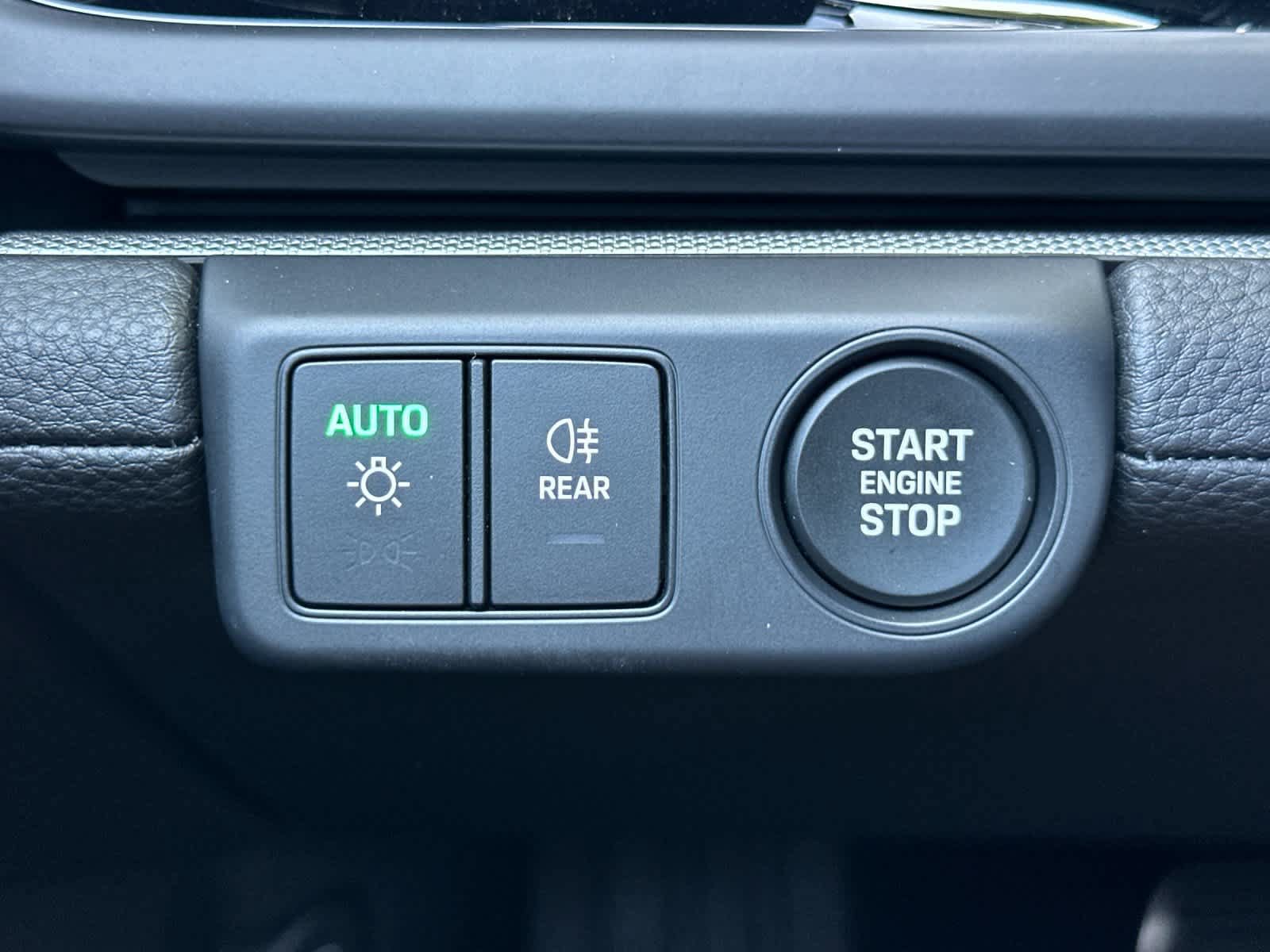 New 2025 Porsche Panamera 4 AWD/4WD image 30