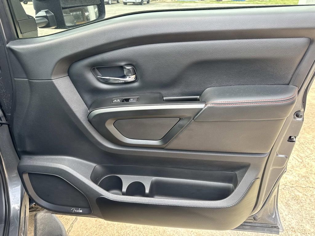 Used 2023 Nissan Titan PRO-4X image 25