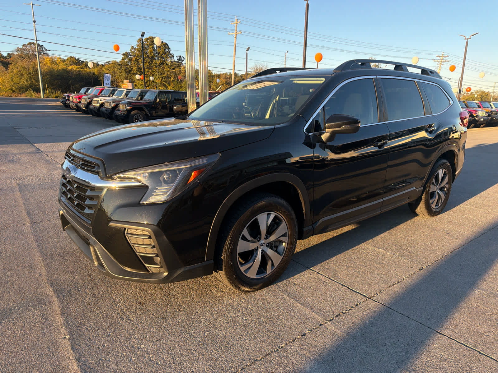 Used 2023 Subaru Ascent Premium w/ Convenience Package AWD/4WD image 4
