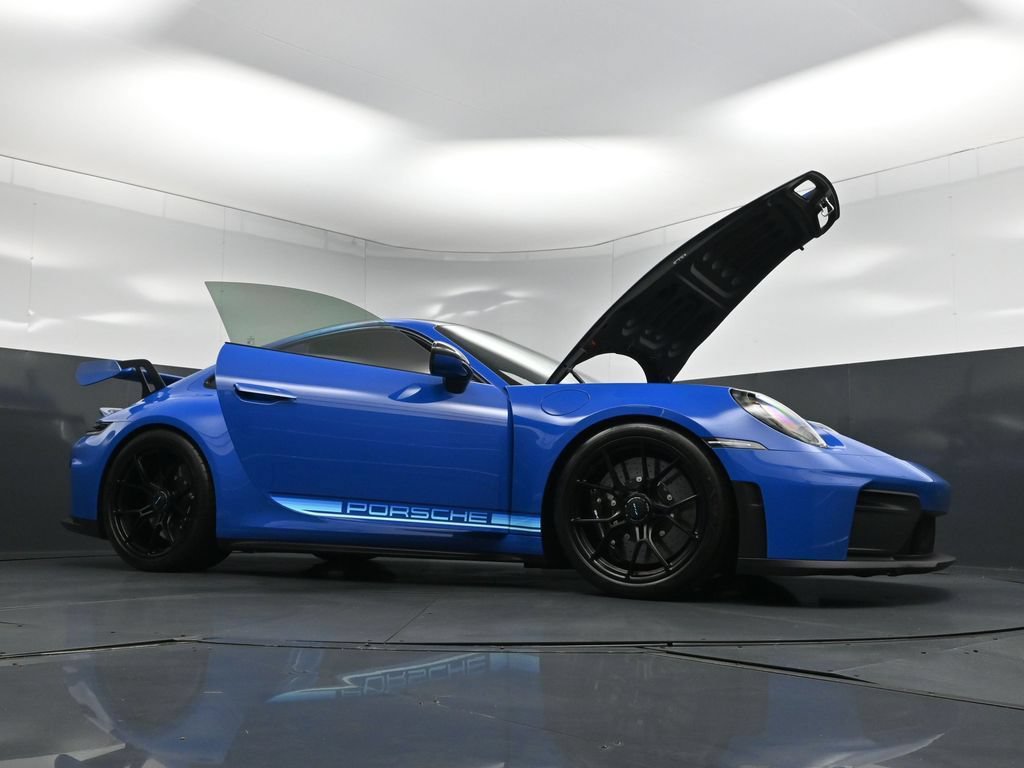 Used 2026 Porsche 911 GT3 w/ Chrono Package RWD image 34