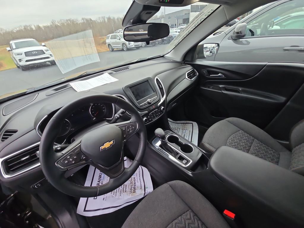 Used 2023 Chevrolet Equinox LT FWD image 11
