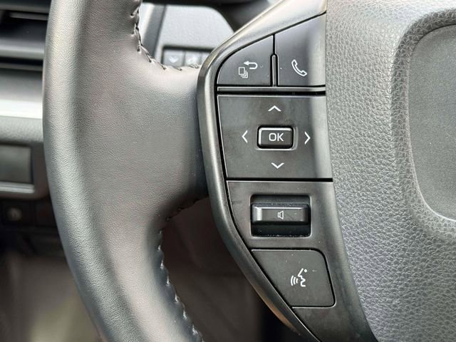 Used 2024 Toyota Prius LE image 17