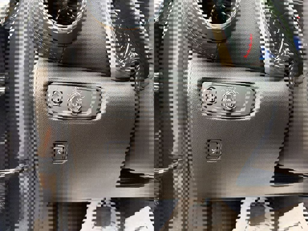 Used 2022 Chevrolet Blazer LT image 17