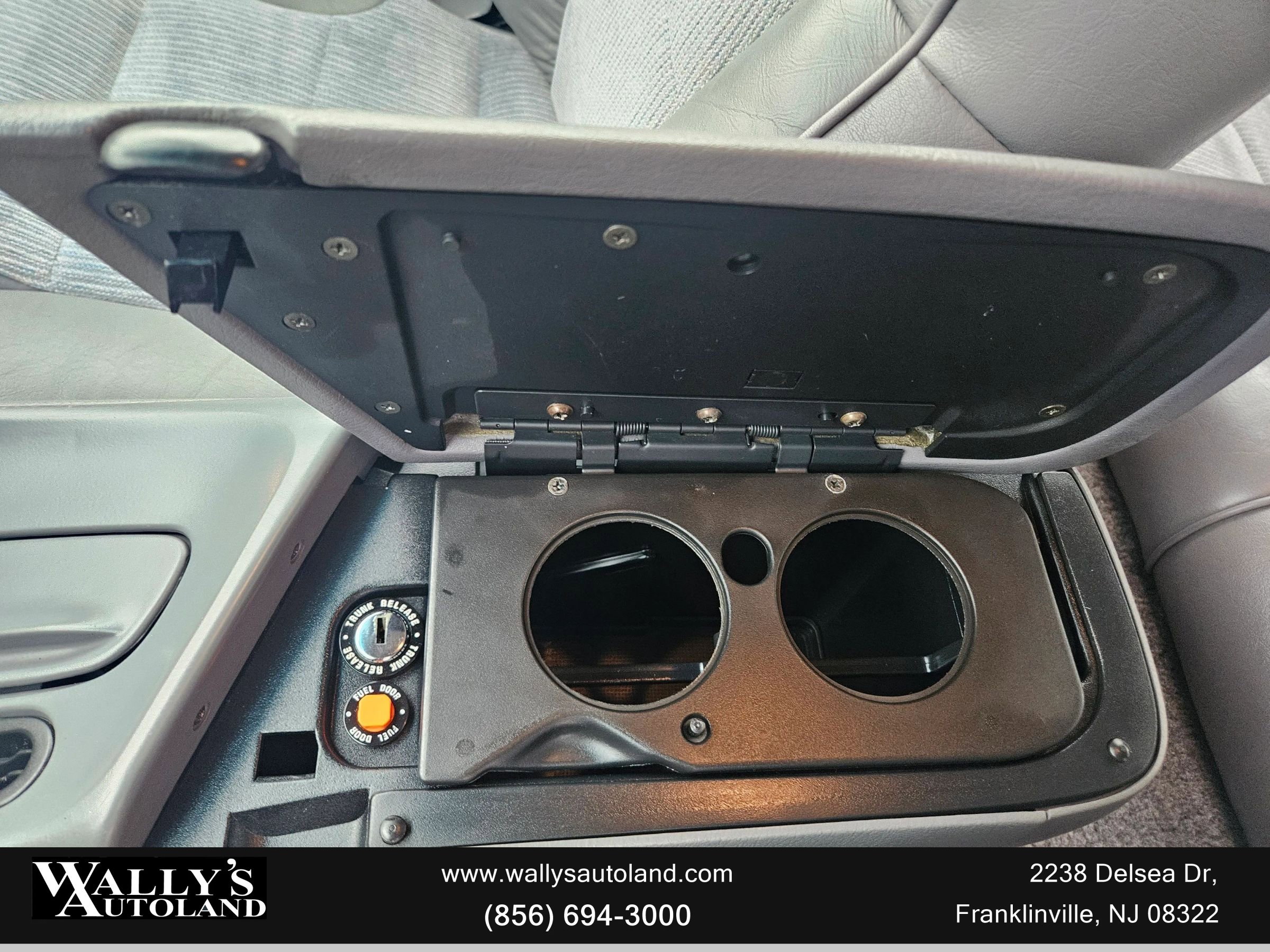 Used 1994 Mercury Cougar XR7 image 34