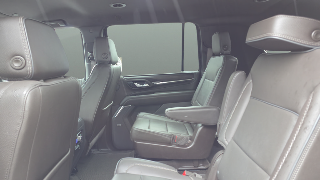 Used 2022 GMC Yukon XL Denali AWD/4WD image 22
