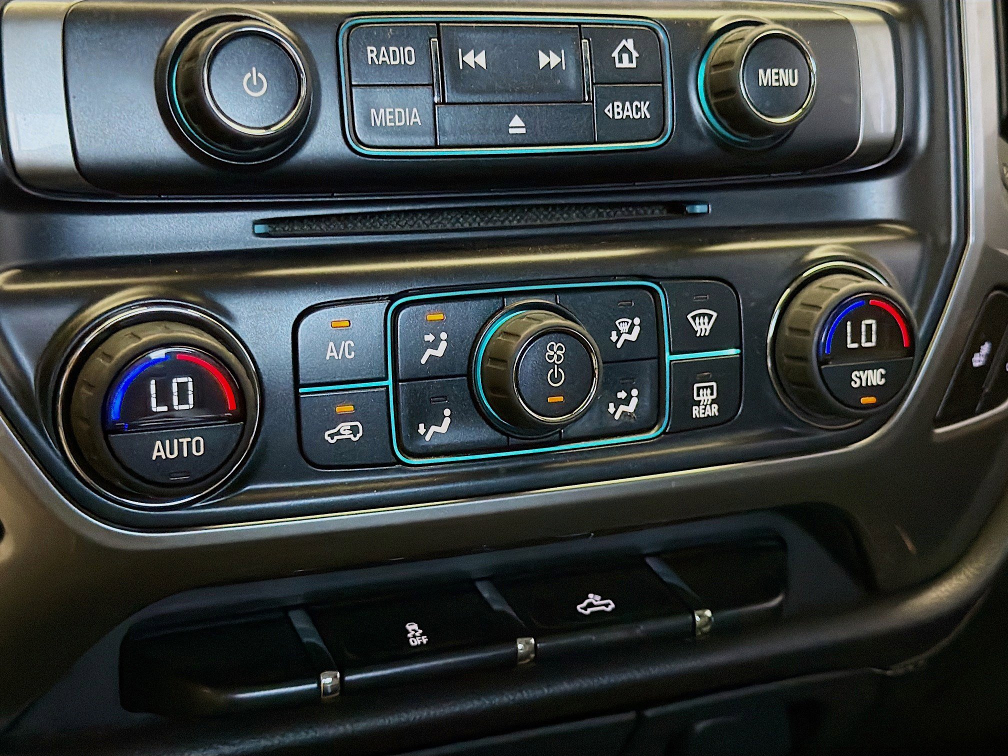 Used 2014 Chevrolet Silverado 1500 LTZ w/ Max Trailering Package image 10