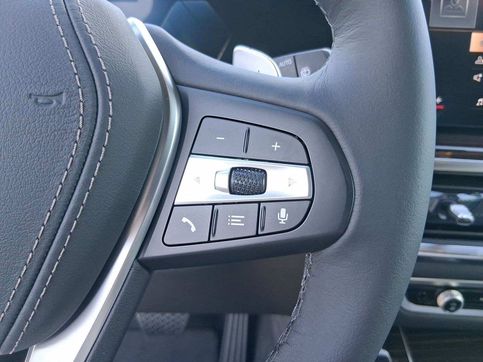 Used 2026 BMW X5 sDrive40i w/ Climate Comfort Package RWD image 24