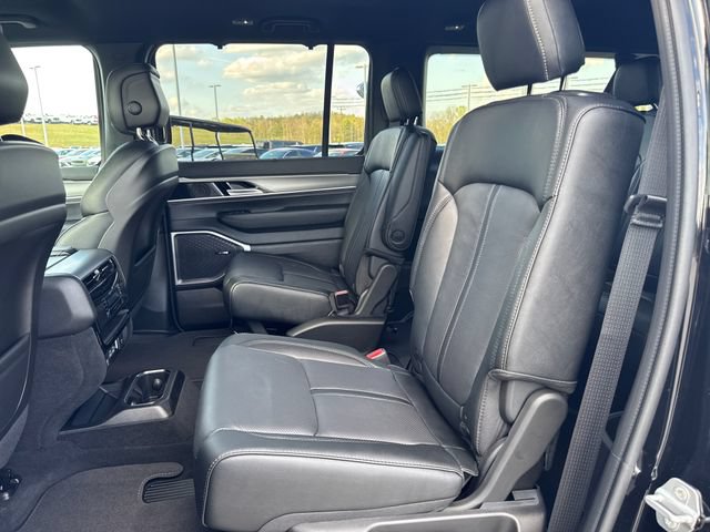 New 2026 Jeep Grand Wagoneer L Limited w/ Convenience Group I AWD/4WD image 35