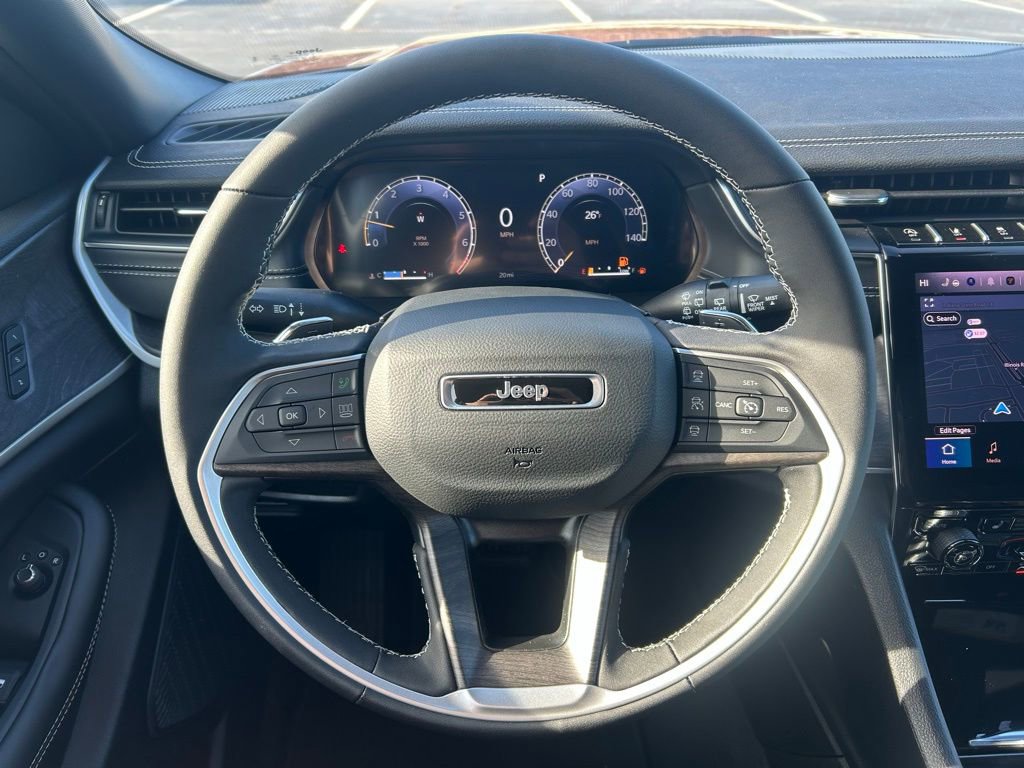 New 2025 Jeep Grand Cherokee Limited image 8