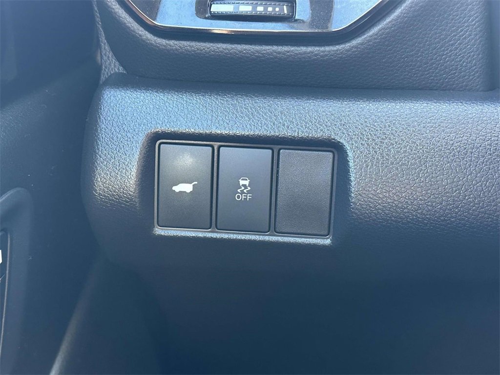 Certified 2025 Honda Pilot Touring image 23