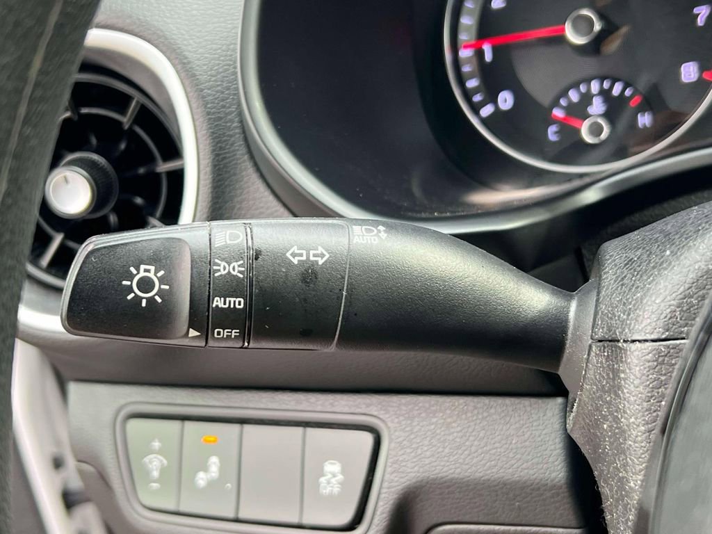 Used 2023 Kia Forte LXS w/ LXS Technology Package image 21