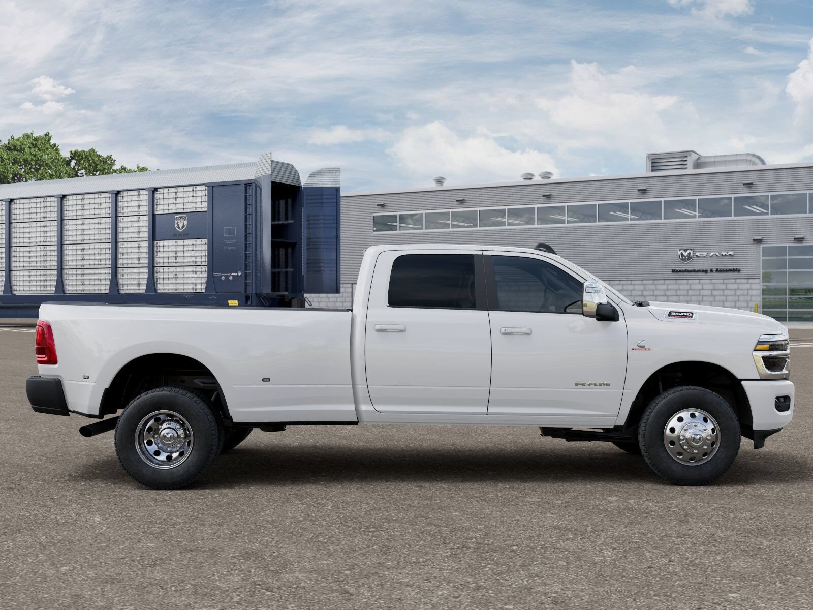 New 2026 RAM 3500 Laramie AWD/4WD image 12