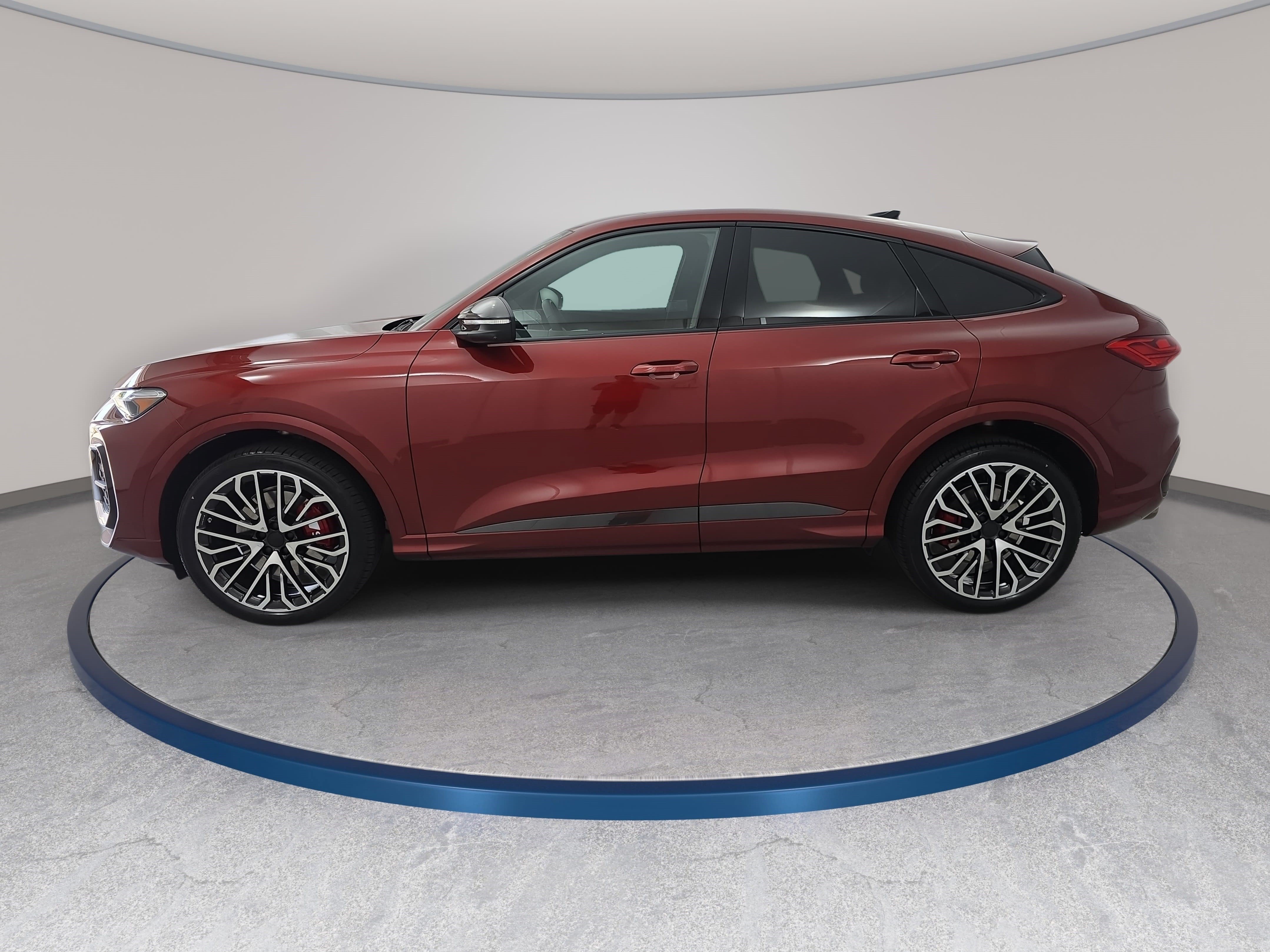 New 2026 Audi SQ5 Prestige AWD/4WD image 8