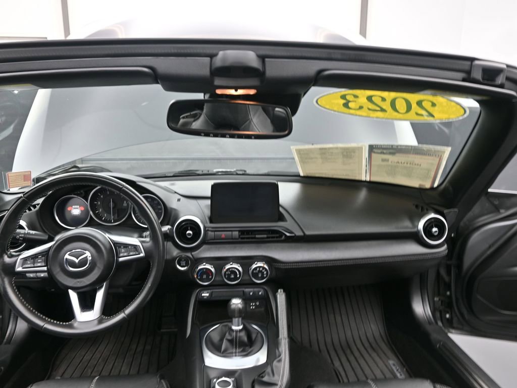 Used 2022 MAZDA MX-5 Miata RF Grand Touring w/ Weather Package image 38