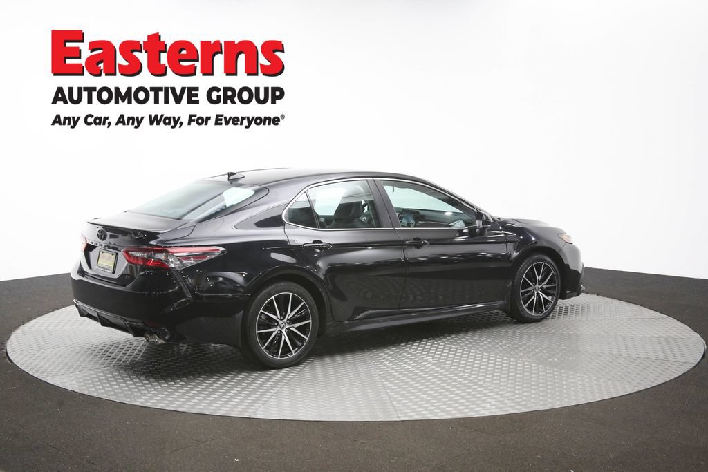 Used 2024 Toyota Camry SE w/ Cold Weather Package FWD image 41