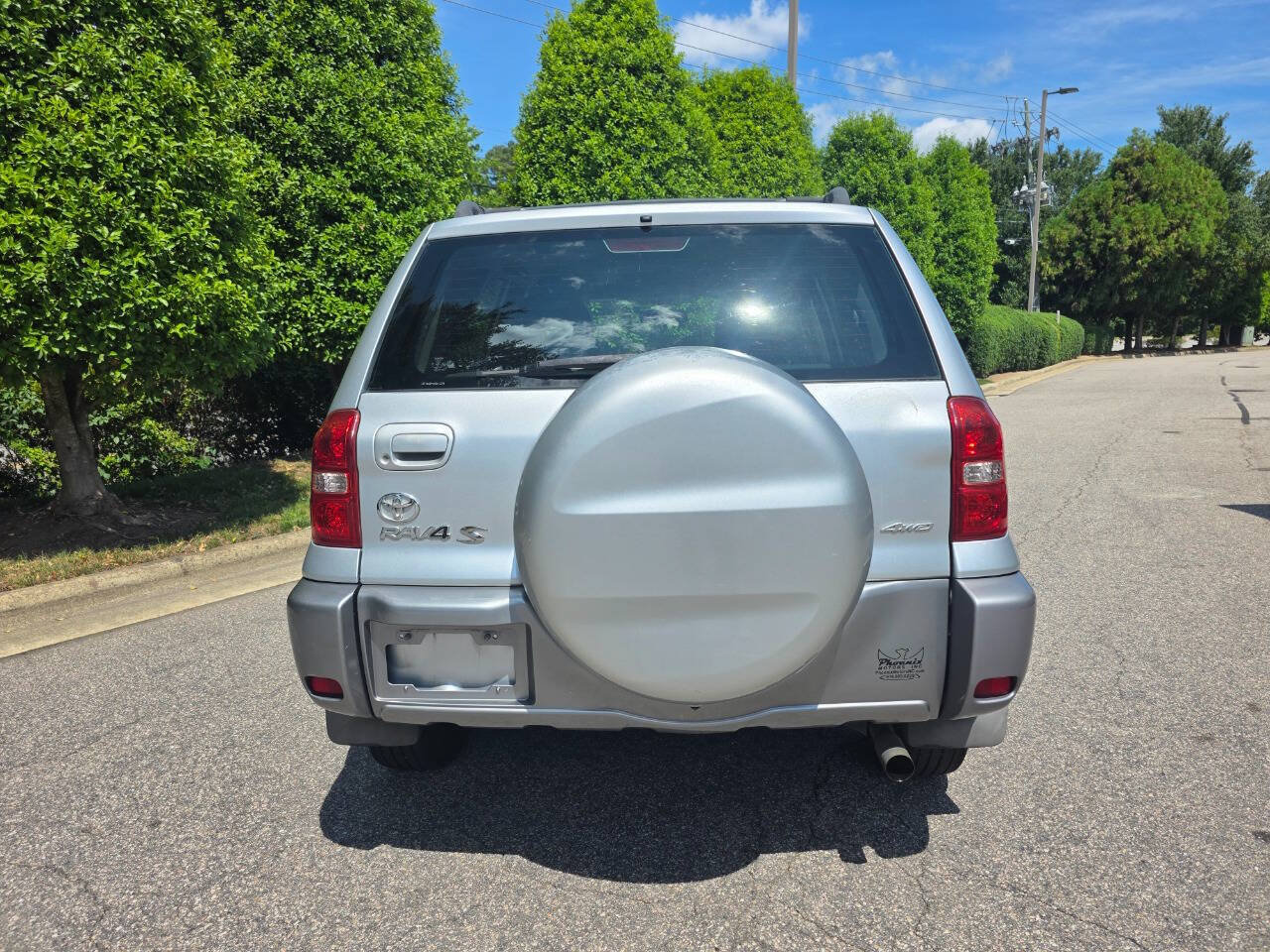 Used 2005 Toyota RAV4 4WD image 4