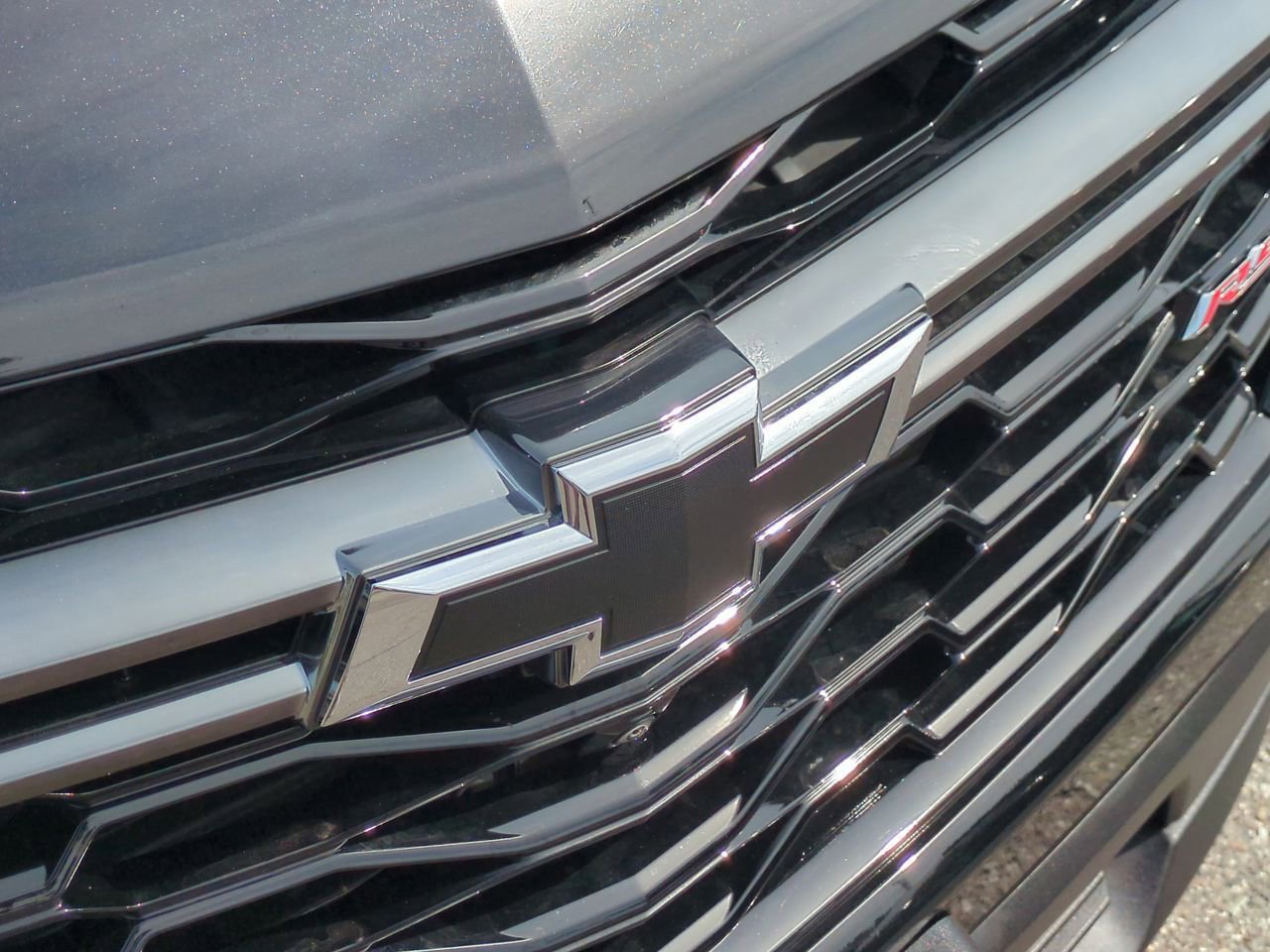 Used 2023 Chevrolet Traverse RS w/ LPO, Cargo Package image 31