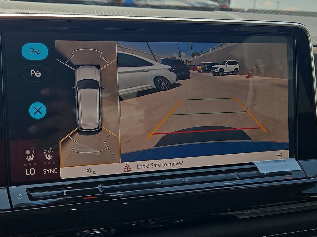 Used 2025 Volkswagen Atlas SEL Premium R-Line image 21