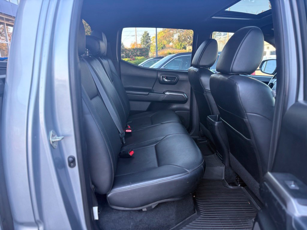 Used 2018 Toyota Tacoma Limited AWD/4WD image 26