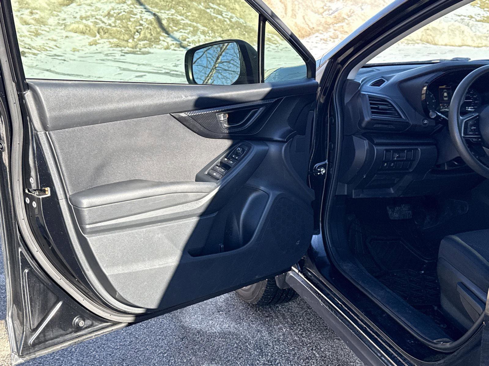 Used 2022 Subaru Crosstrek 2.0i image 10