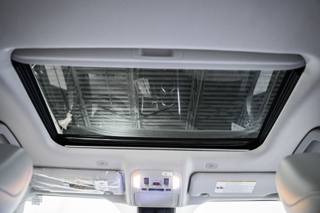 New 2026 Toyota Highlander Limited image 36